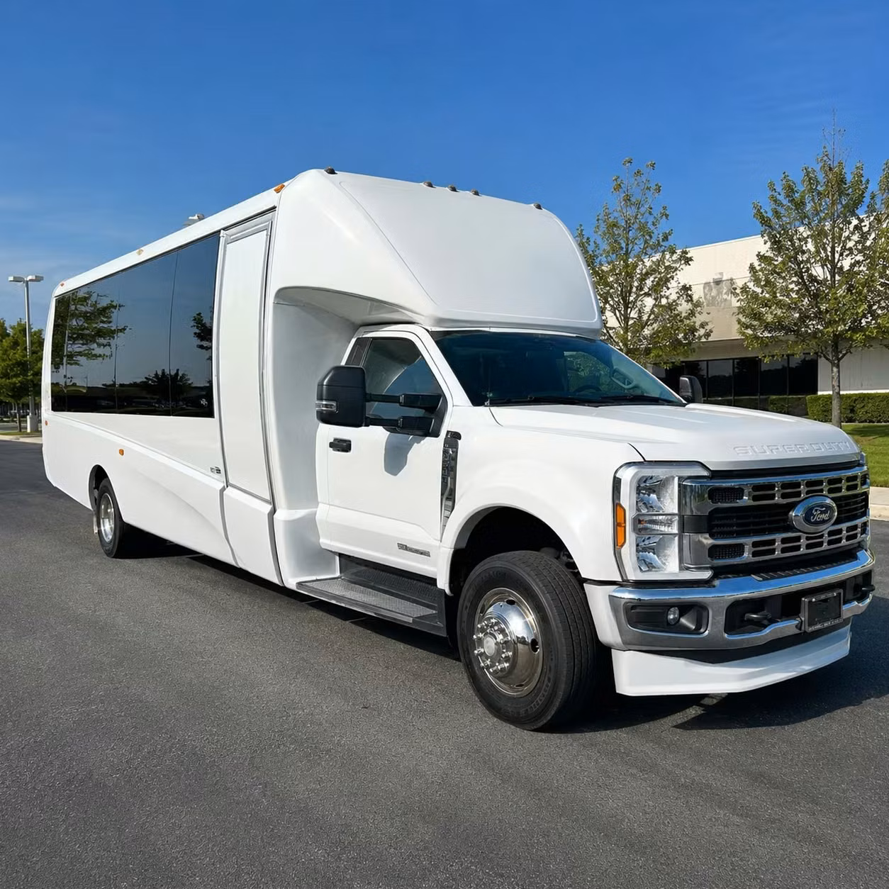 15 passenger minibus